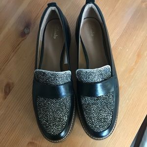 Clarks Artisian Women’s s Business  Leather With Real Fur Slip Ons Size 10m
